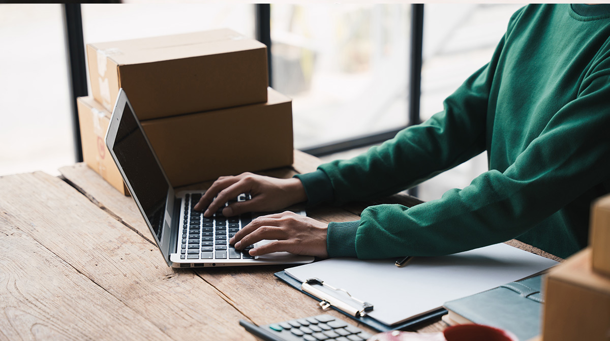Reconsidering the Dropshipping Model Drawbacks and Benefits